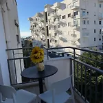 Apartment Seaside With 70 M2 Terrace & Bbq-150 M From Beach! *