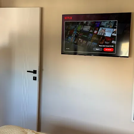 Seaside With 70 M2 Terrace & Bbq-150 M From Beach! Appartamento