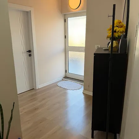 Seaside With 70 M2 Terrace & Bbq-150 M From Beach! 아파트