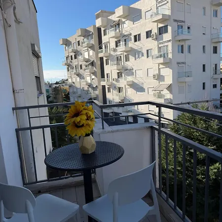 아파트 Seaside With 70 M2 Terrace & Bbq-150 M From Beach! *